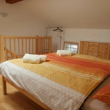 Apartma Ana Dreznica Апартаменты Кобарид